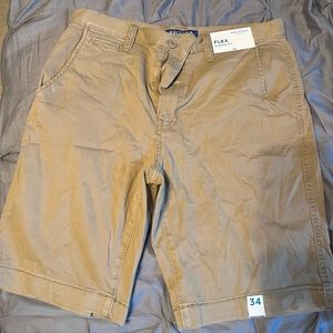arizona jean khaki shorts sized 34 brand new with tags